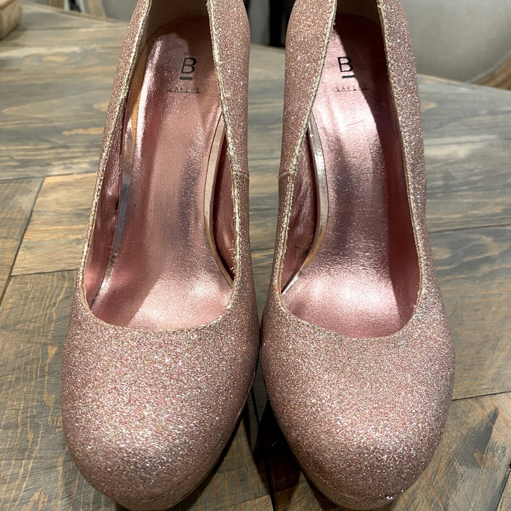 Bakers stiletto heels - sparkling pink - women’s size 9